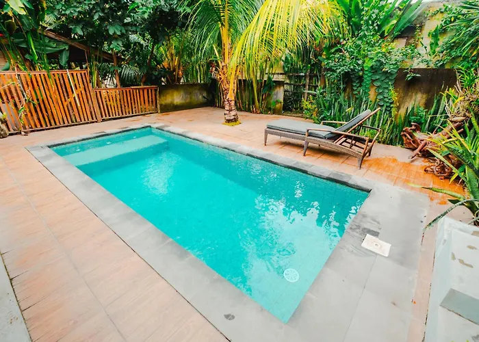 Guest house Cening Bagus *